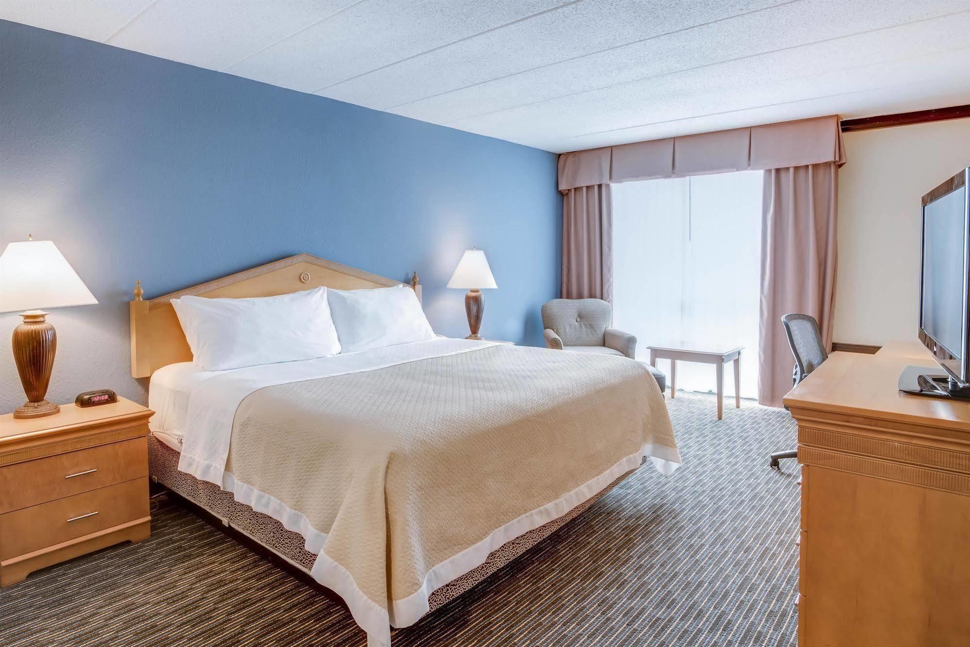 Days By Wyndham Jersey Shore Hotel Toms River